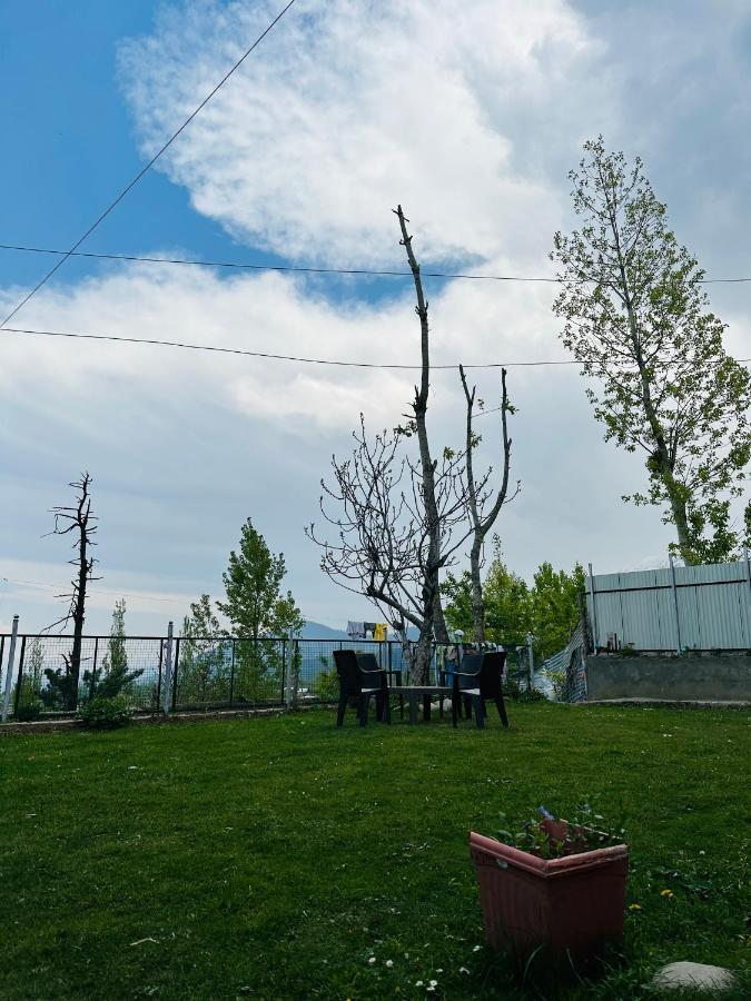 Sheen Homestay Gulmarg Bagian luar foto