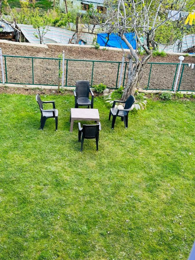 Sheen Homestay Gulmarg Bagian luar foto