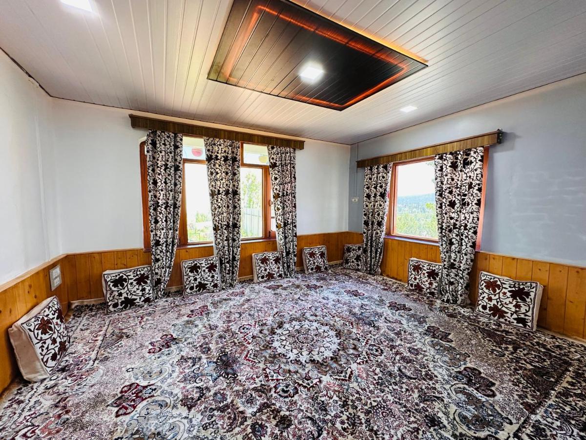 Sheen Homestay Gulmarg Bagian luar foto