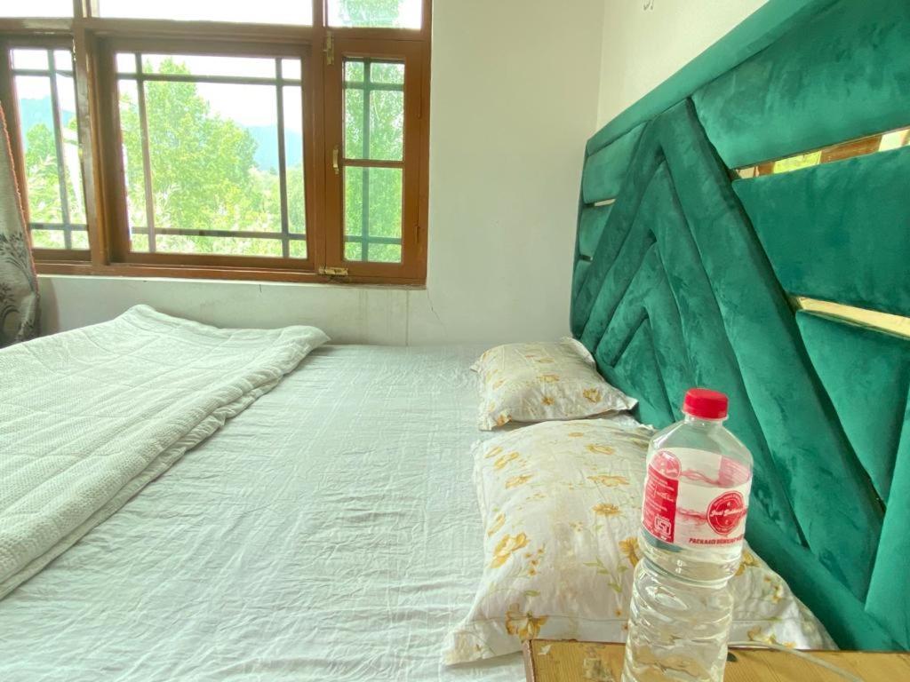 Sheen Homestay Gulmarg Bagian luar foto